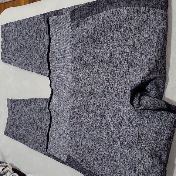 Victoria's Secret PINK Leggings - Picture 3 of 7